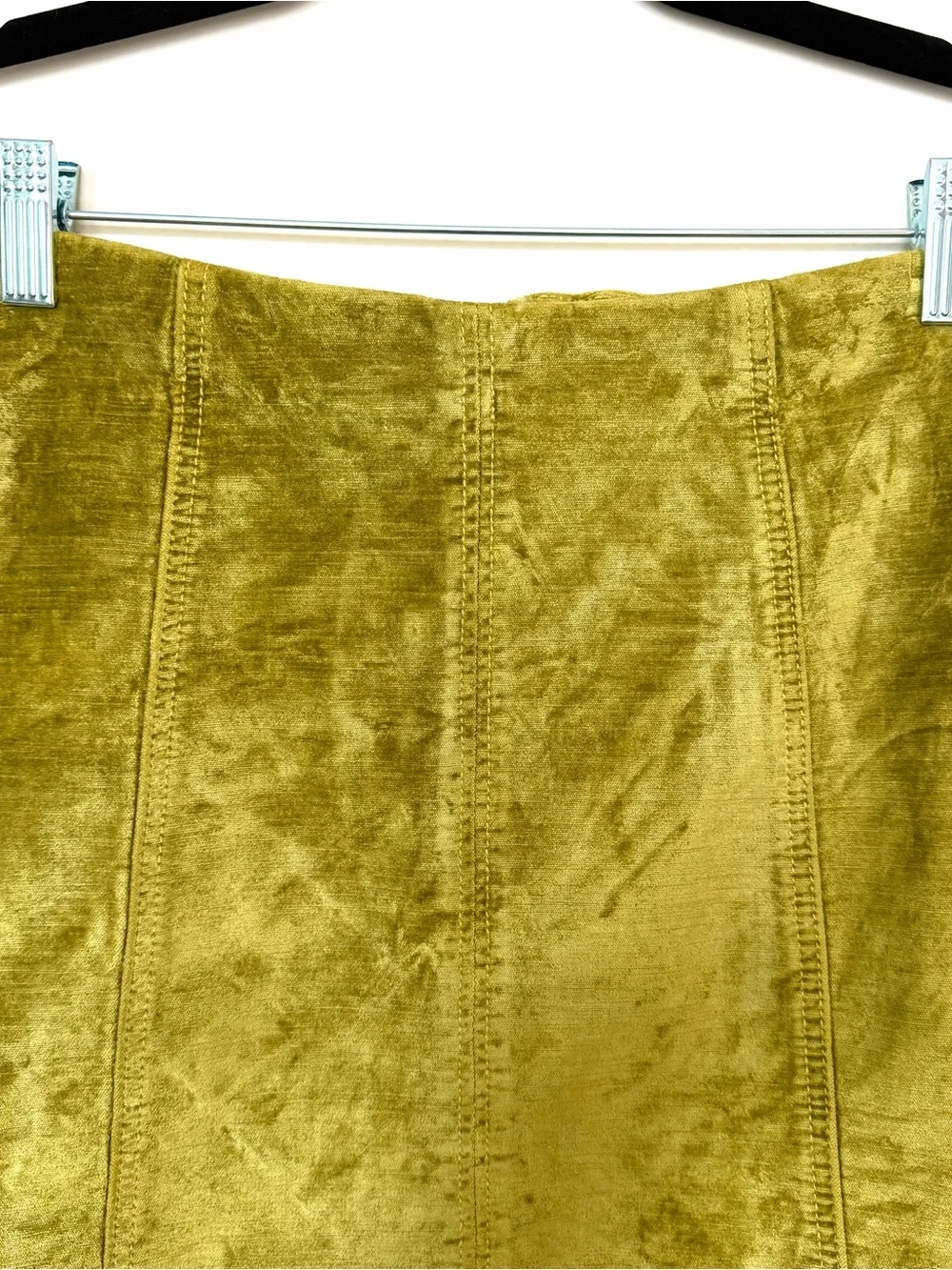 Free People Chartreuse Suede Feel Mini Skirt Size 6 / Small Olive Green